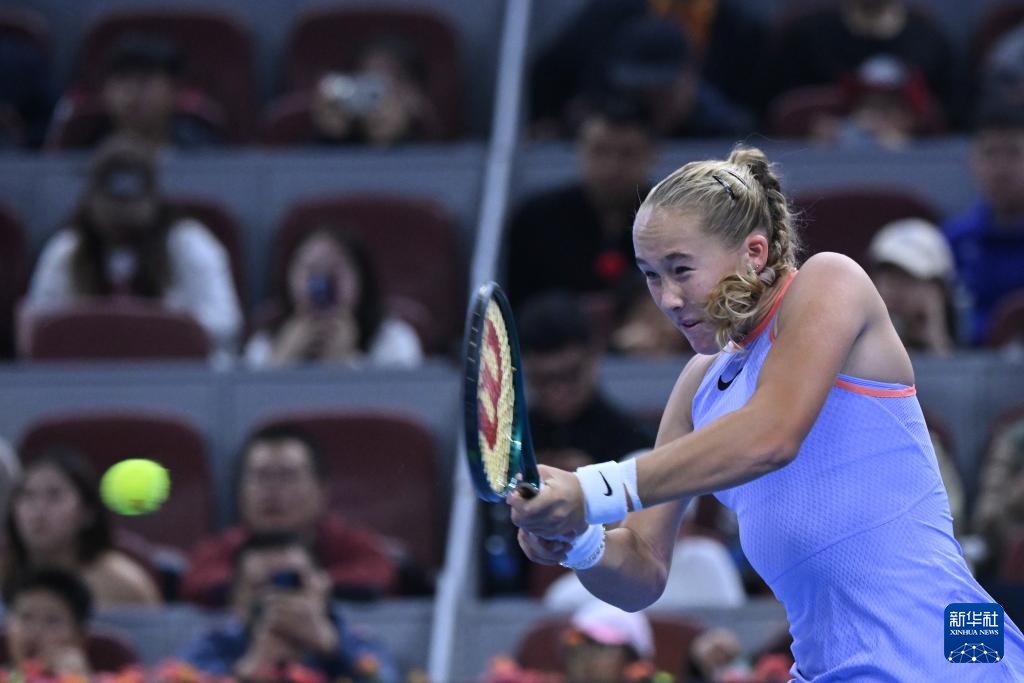 北京队在半 北京队在半