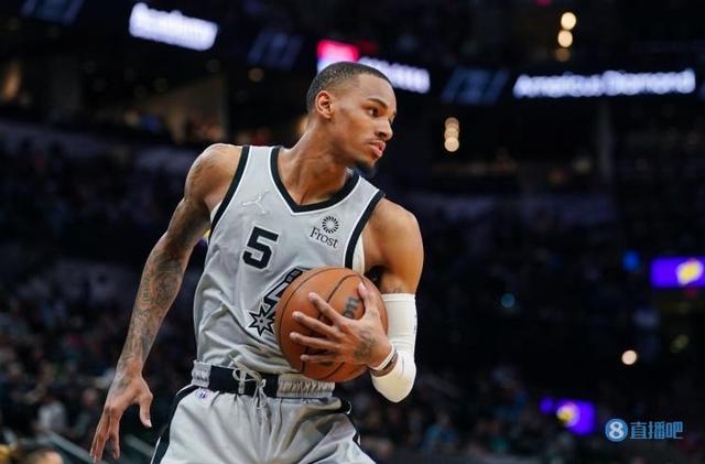 他在进攻端 他在进攻端